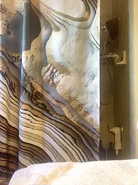 Snapshot of shakeweight chatting on 21, 3, 2026 shakeweight online show from 21, 3, 2026