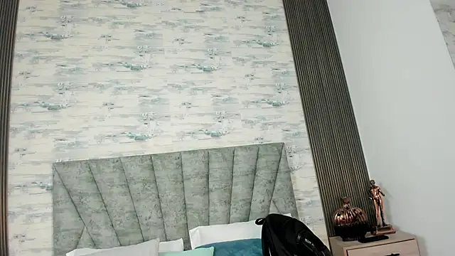 ShanelEvans online show from 28, 11, 2025