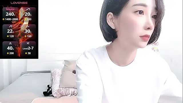 Snapshot of YIWA-2000 chatting on 18, 5, 2026 YIWA-2000 online show from 18, 5, 2026