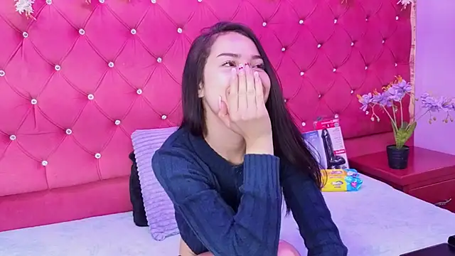 Nanis James online show from 10, 1, 2026