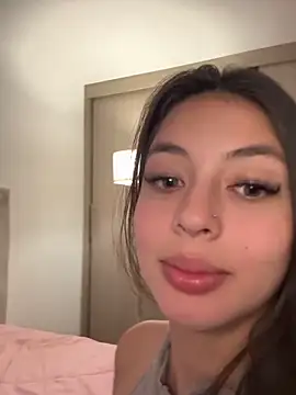 Mavii  online show from 7, 4, 2026