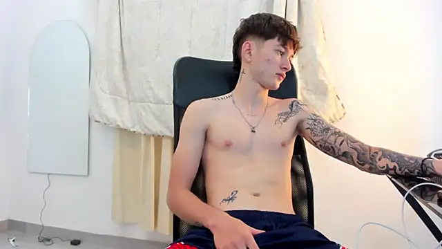 Snapshot of jake_kylee chatting on 27, 10, 2025 jake kylee online show from 27, 10, 2025