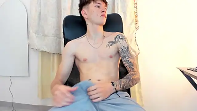 Snapshot of jake_kylee chatting on 21, 11, 2025 jake kylee online show from 21, 11, 2025