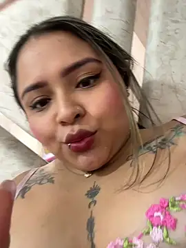 Snapshot of ashley-swift- chatting on 19, 6, 2026 ashley-swift- online show from 19, 6, 2026