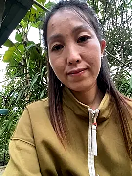 Huong-Ly online show from 18, 9, 2025