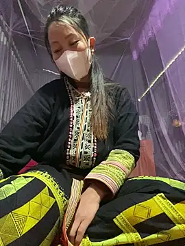 Huong-Ly online show from 19, 2, 2026