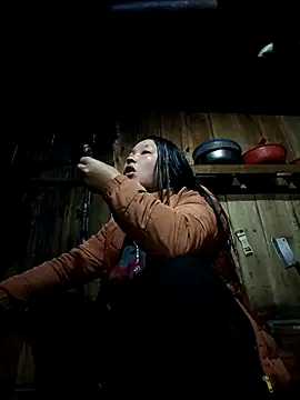 MuiNay online show from 25, 2, 2026