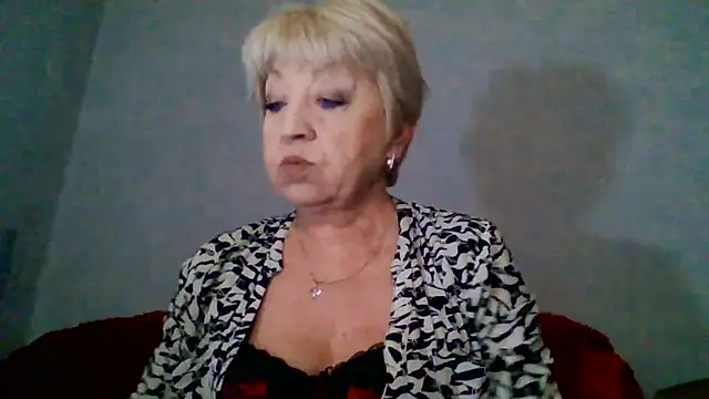 DianaQDream online show from 6, 6, 2026