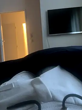 LesAmantsAE2 online show from 8, 1, 2026