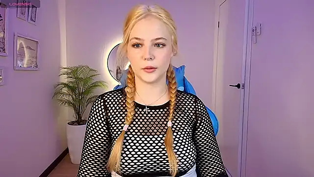 Snapshot of jolly_bean chatting on 23, 11, 2025 jolly bean online show from 23, 11, 2025