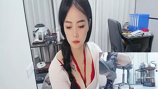 Eileen-L online show from 12, 2, 2026