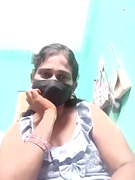 Snapshot of Naina_telugu_ chatting on 18, 9, 2025 Naina telugu online show from 18, 9, 2025