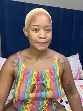 Snapshot of Dirtydaisyxx25 chatting on 22, 11, 2025 Dirtydaisyxx25 online show from 22, 11, 2025