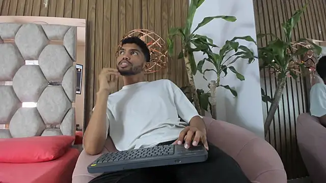 Snapshot of jeff_nick chatting on 1, 12, 2025 jeff nick online show from 1, 12, 2025