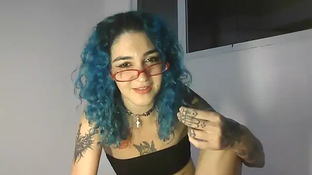 Snapshot of peetitefairy chatting on 16, 5, 2026 peetitefairy online show from 16, 5, 2026