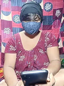 Snapshot of Couplesxxxy chatting on 4, 10, 2025 Couplesxxxy online show from 4, 10, 2025