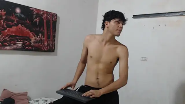 alice julls online show from 11, 10, 2025