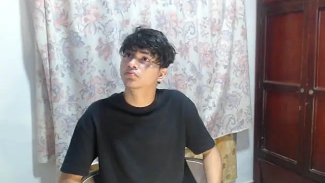 alice julls online show from 5, 1, 2026