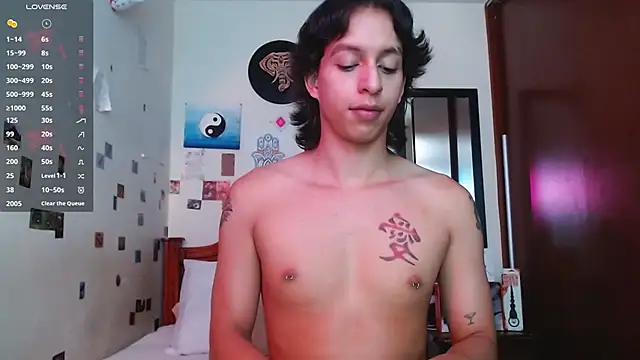 Snapshot of DannyPhantom555 chatting on 24, 10, 2025 DannyPhantom555 online show from 24, 10, 2025