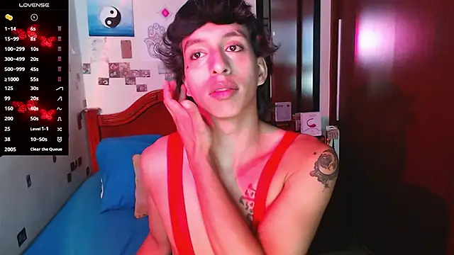 Snapshot of DannyPhantom555 chatting on 19, 11, 2025 DannyPhantom555 online show from 19, 11, 2025