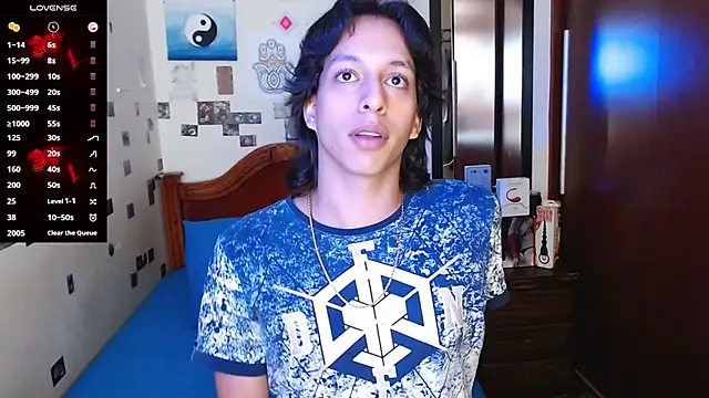 Snapshot of DannyPhantom555 chatting on 13, 11, 2025 DannyPhantom555 online show from 13, 11, 2025