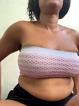 LuckyKhloe online show from 26, 9, 2025