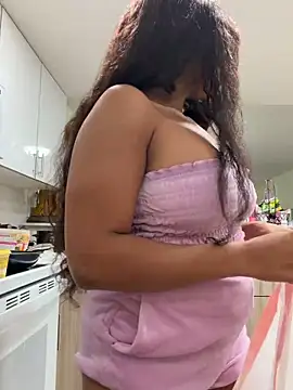 LuckyKhloe online show from 6, 10, 2025