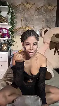 hannachris- online show from 8, 4, 2026