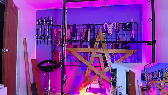 Misstresss aurora bdsm online show from 7, 10, 2025