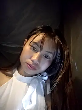 Dung-Thao19 online show from 5, 10, 2025