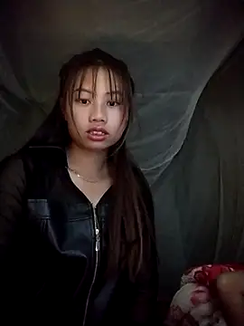 Dung-Thao19 online show from 4, 10, 2025