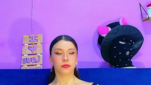 CristalRose online show from 9, 4, 2026