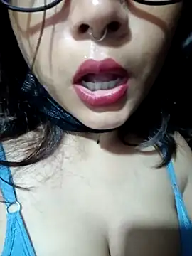Snapshot of Hott_Muskan chatting on 27, 4, 2026 Hott Muskan online show from 27, 4, 2026