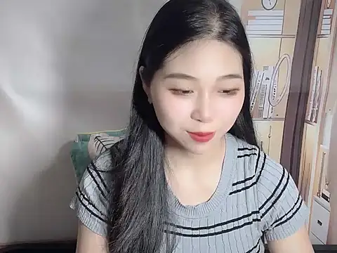 Strawberry18x online show from 9, 9, 2025