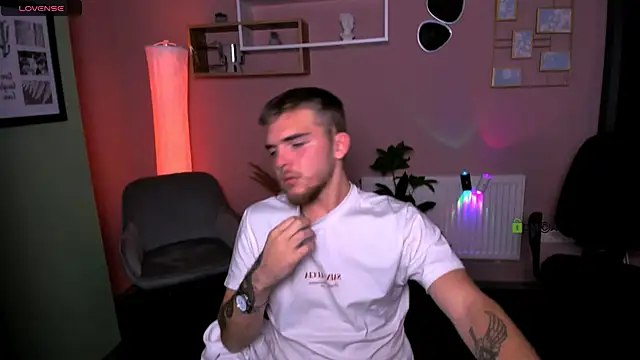 aron black  online show from 29, 10, 2025