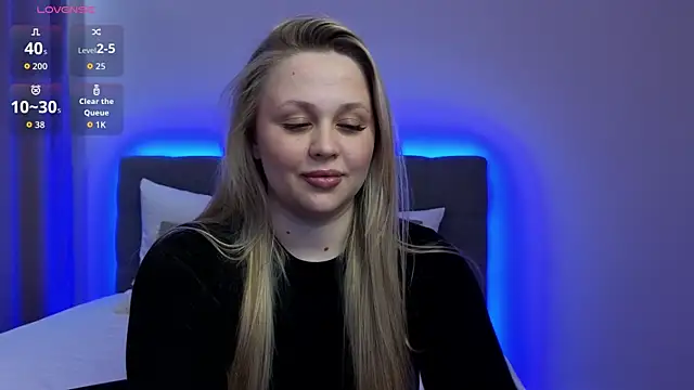 Estella Elwood online show from 18, 10, 2025