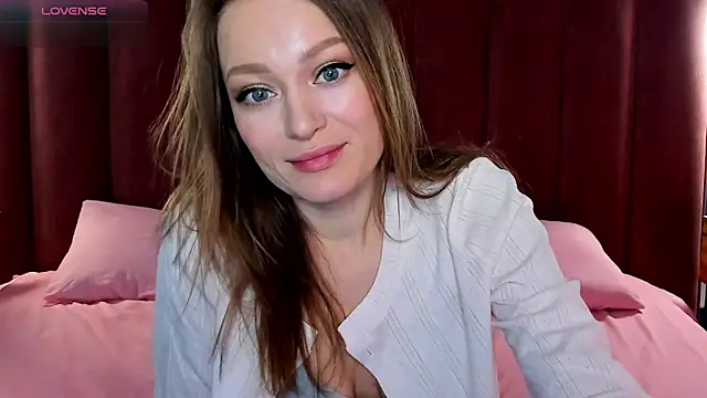 EvelynPoole online show from 5, 4, 2026