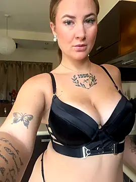 ManjaWinkler online show from 26, 11, 2025