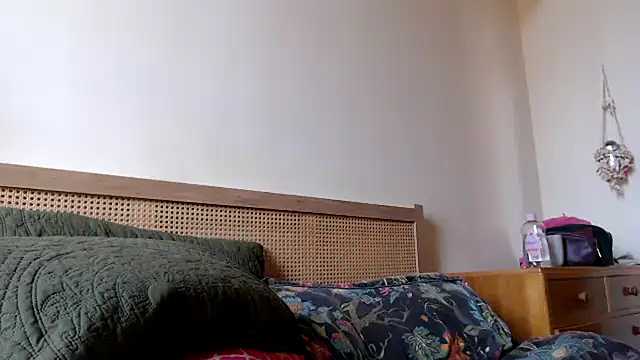 Snapshot of xRedhead_xx chatting on 22, 9, 2025 xRedhead xx online show from 22, 9, 2025