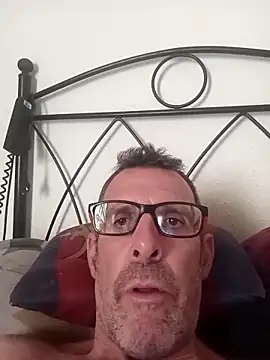 gigolobcn online show from 13, 4, 2026