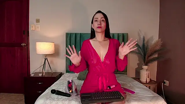 DaphneBeaumont online show from 13, 10, 2025