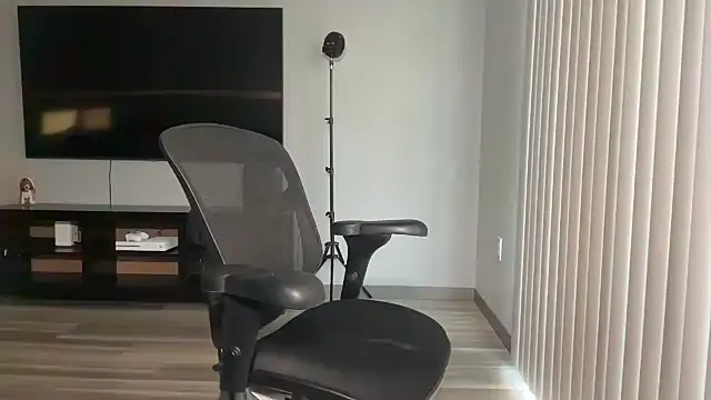 roxyheartley online show from 3, 3, 2026