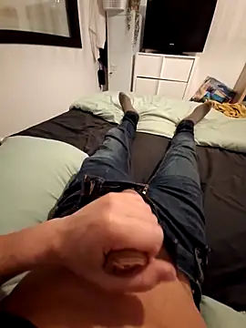 Snapshot of Yoaannn chatting on 31, 10, 2025 Yoaannn online show from 31, 10, 2025