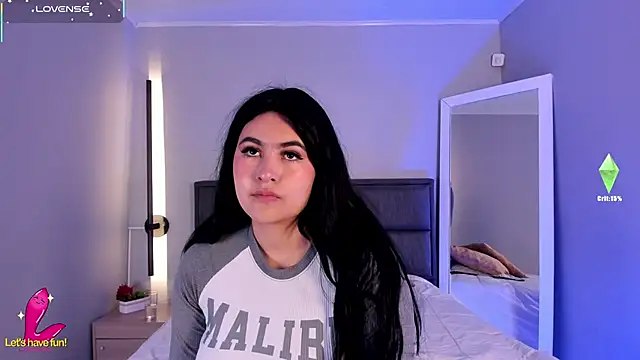 Emma  clark  online show from 12, 11, 2025