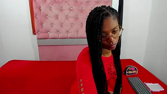 Snapshot of Pamela_Courson chatting on 10, 10, 2025 Pamela Courson online show from 10, 10, 2025