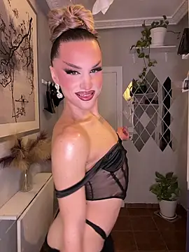 Snapshot of lacattiva chatting on 19, 10, 2025 lacattiva online show from 19, 10, 2025