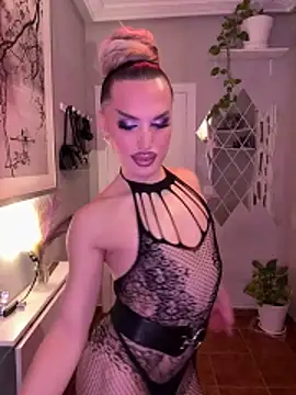 Snapshot of lacattiva chatting on 27, 11, 2025 lacattiva online show from 27, 11, 2025