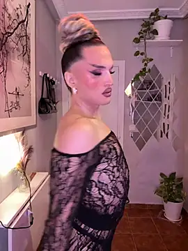 Snapshot of lacattiva chatting on 28, 11, 2025 lacattiva online show from 28, 11, 2025