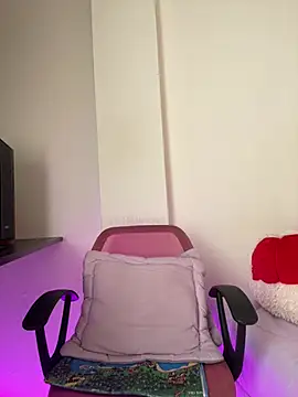 Zara Bel online show from 6, 3, 2026