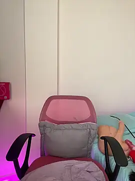 Zara Bel online show from 4, 12, 2025